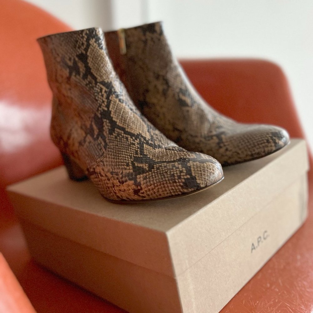 a.p.c. Joey boots, in creme (snakeskin print), size 41 (fits like 9/9.5)